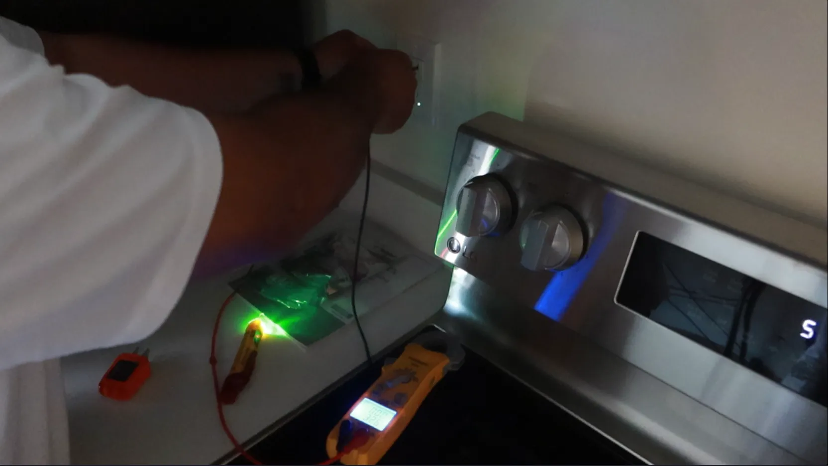 Flickering-light diagnosis — AYSP electrical testing — Elsinore, Utah