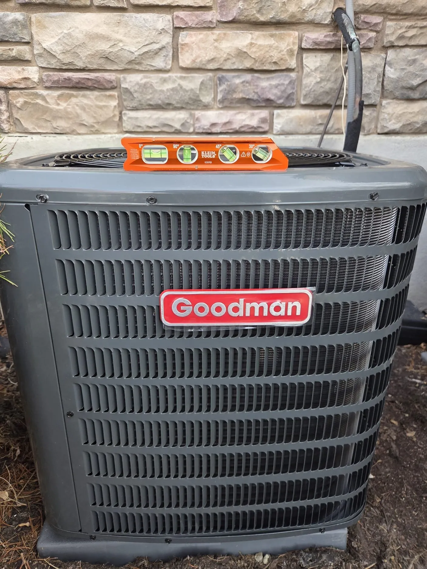 AC condenser install