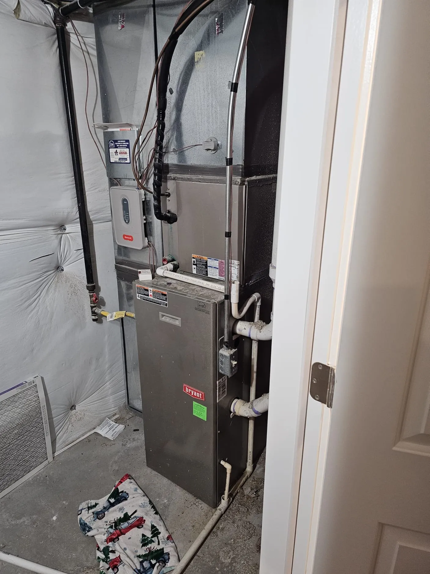 A modern high-efficiency gas furnace install